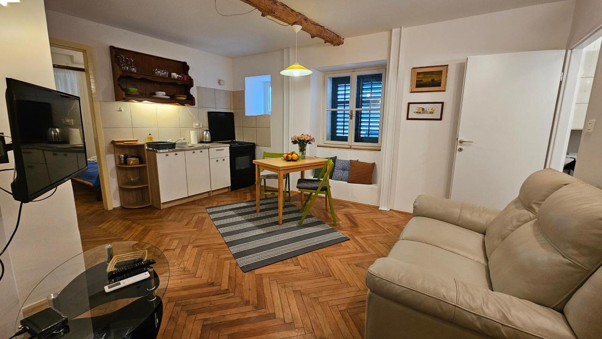 Eufrasiana Apartments 波雷奇 外观 照片